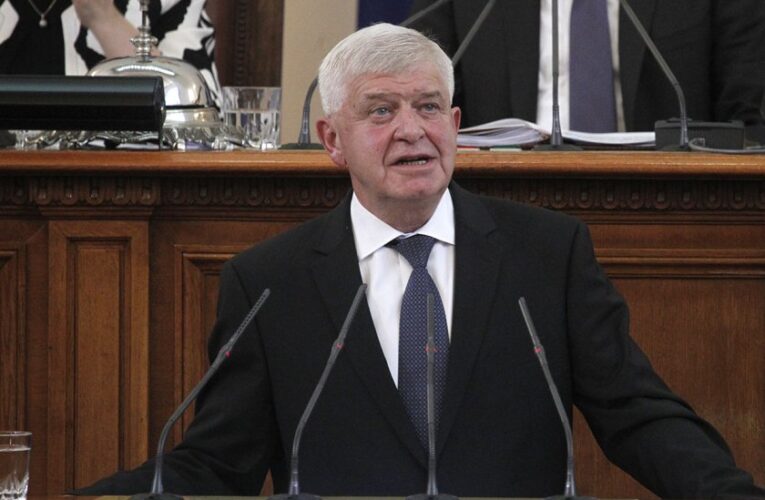 Спират рефинансирането на заеми?