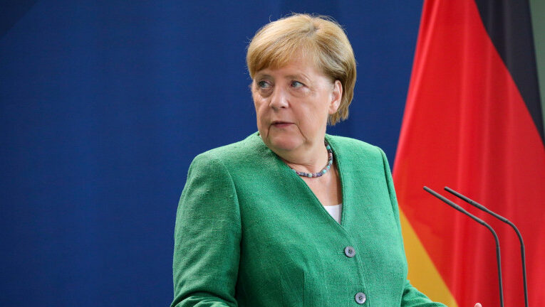 Германия затяга правилата заради увеличение на заразените