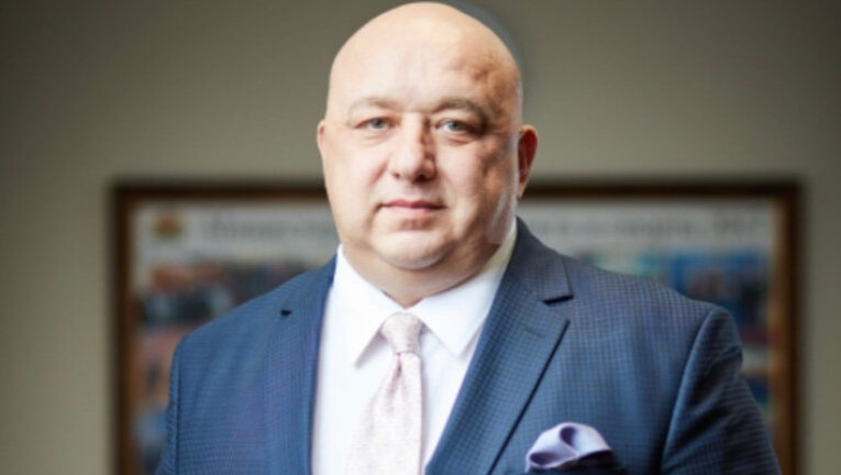 Министър Красен Кралев е с коронавирус