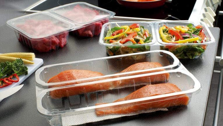 Асоциацията на заведенията у нас иска по-ниско ДДС и за храната за вкъщи