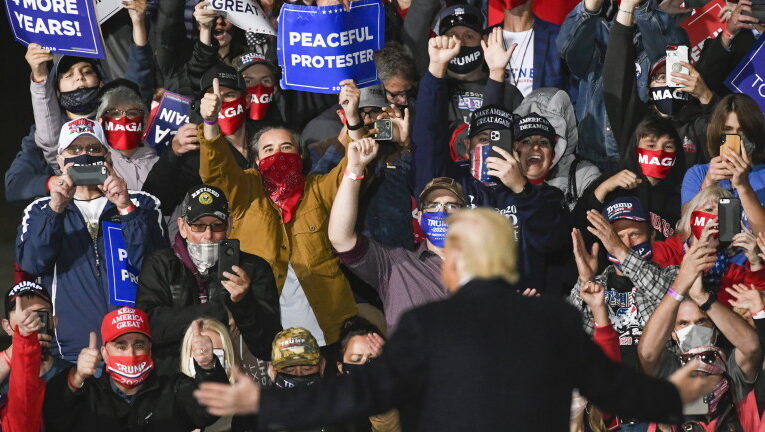 До април 2021 г. ще има ваксина срещу COVID-19 за всеки американец