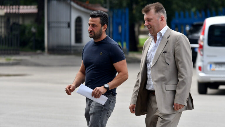 Степан Хиндлиян: Начинът, по който Папазов говори и асоциира себе си с Левски, е позор