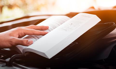 Изчитането на упътването за модерно Audi отнемало 12 часа