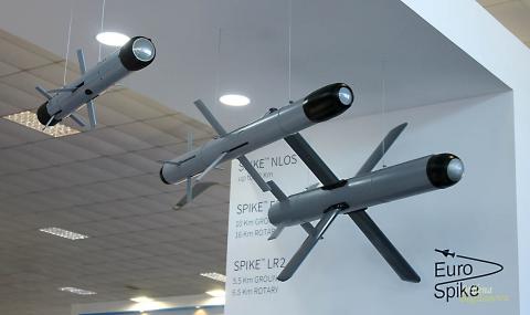 Най-новото в отбранителната техника е в България (СНИМКИ)