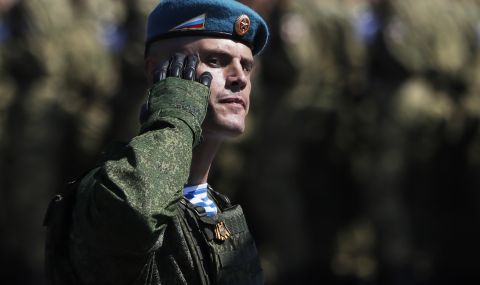 Русия ваксинира войниците си