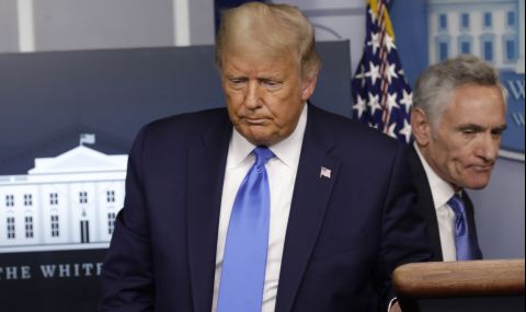 Съветникът на Тръмп за борба с COVID-19 подаде оставка