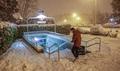 Студ скова голяма част от Европа