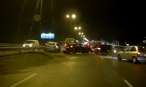 ВИДЕО запечата зрелищната верижна катастрофа на Околовръстното