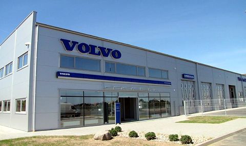 Volvo утроява производството на електромобили