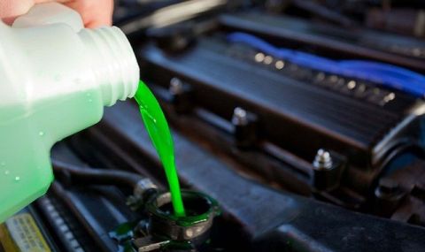 Защо антифризът трябва да се сменя редовно