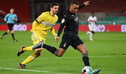 Борусия Мьонхенглдбах се класира напред за Купата на Германия, Кьолн отпадна срамно