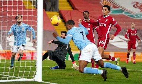 Ман Сити разби Ливърпул насред „Анфийлд“ (ВИДЕО)