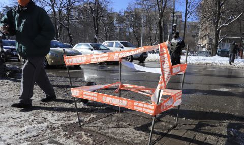 Нова драма в семейството на убитото от ток момче