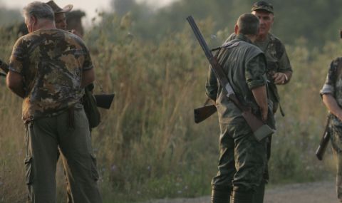 Сурови суджуци пратиха петима ловци в болница