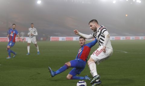 Манчестър Юнайтед продължава да се отдалечава от първото място