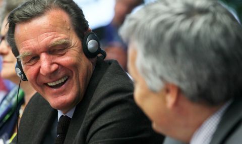 „Роснефт“ също харесва Герхард Шрьодер