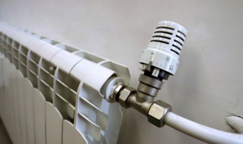 Подарък за ЧНГ: 20% скок на парното и на тока