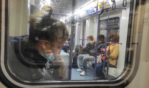 Купуваме си билет за метрото с банкова карта