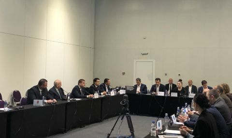 Пламен Юруков: Разговорите създават впечатление за прозрачност