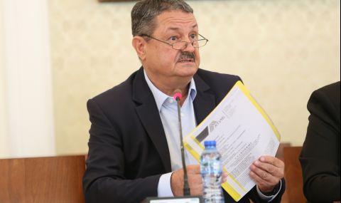 Проф. Георги Рачев: Влизаме си тихичко в зимата