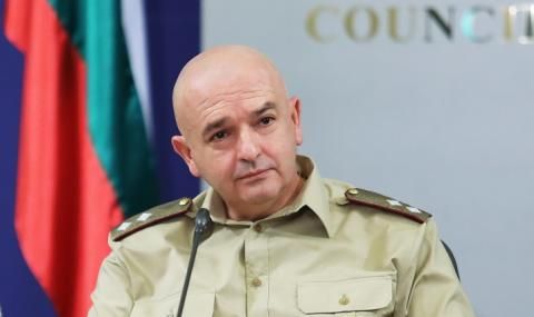 Проф. Мутафчийски: За да се разкрият 2 COVID-клиники, трябва да закрием три други