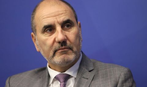 Цветанов: Путин иска да покаже действията си пред народа преди изборите в Русия