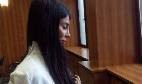 Мегз застава пред съда