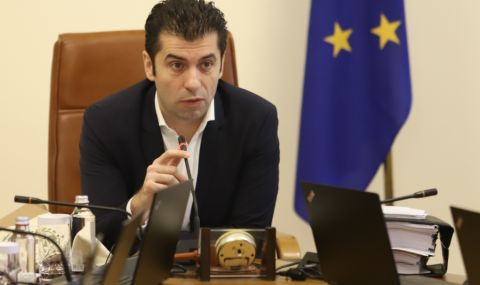 Кирил Петков ще посрещне Великден в Царево