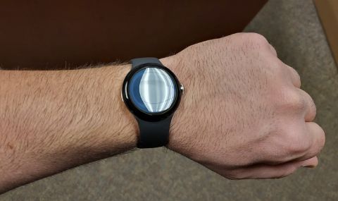 Някой забрави новия часовник на Google в ресторант преди официалната му премиера