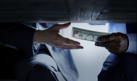 Такъв рекет не си позволяваха дори Костов и Борисов