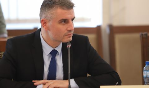 Рибарски: Искаме да спазим договора с „Газпром“ и да не подлежим на санкции