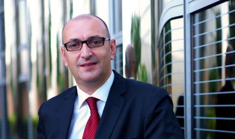 България води непоследователна политика за Северна Македония