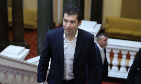 Кирил Петков: Имало е слотове, но служебният кабинет е избрал…