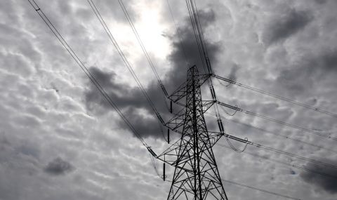 Янис Варуфакис: В Европейския съюз се извършва чудовищна измама с цените на тока (ВИДЕО)