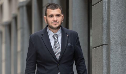 Йордан Иванов пред ФАКТИ: В Конституцията е заложено парламентарното управление като най-добрата форма