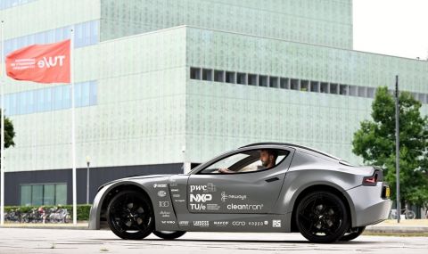 Студенти създадоха кола, която поглъща вредните газове от други превозни средства