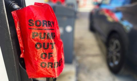 Властите се оплакват, че хората не искат да пестят