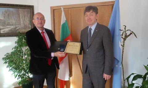 БТПП отличи с почетна диплома посланика на Казахстан в София