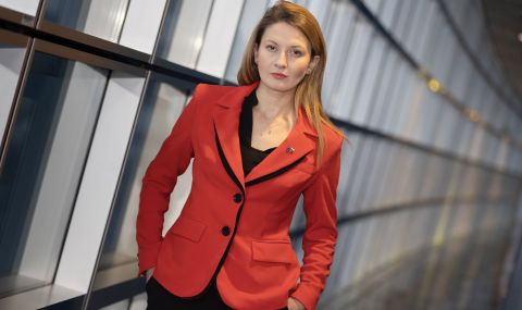 Какво означава таван на цената на газа и кога се активира това на ниво ЕС? Евродепутатът Цветелина Пенкова пред ФАКТИ