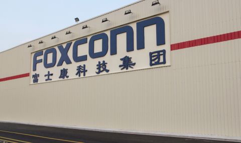 Koлĸo щe „cтpyвa“ нa Аррlе нaмaлявaнeтo нa пpoизвoдcтвo нa іРhоnе