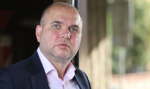 Владислав Панев: Няма да се поддадем на младежките свалки на Борисов