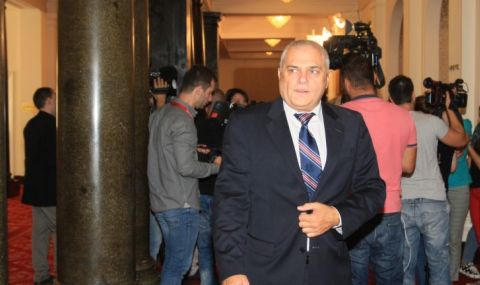 Валентин Радев: С редовно правителство ще имаме по-добра година