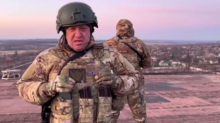 Командирът на „Вагнер“ призова Путин да спре войната в Украйна