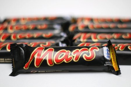 „Марс“ сменя опаковките на десертите си с рециклираума хартия