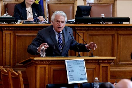 Депутатите решават за президентското вето върху отделянето на следствие от прокуратура