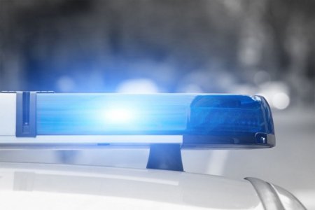 Автомобил, пълен с мигранти, се блъсна в електрически стълб в Елхово