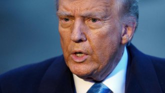 Доналд Тръмп налага мита и на ЕС