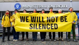 Започва дело шамар за закриването на „Грийнпийс“-Румъния