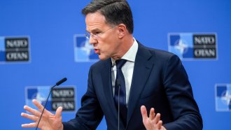 Рюте уверява, че САЩ са ангажирани с колективната отбрана на НАТО