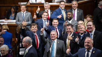 Камарата на представителите прие данъчния законопроект на Тръмп